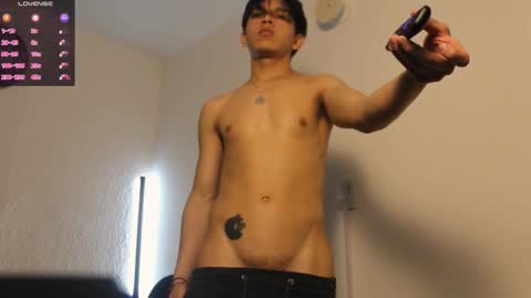 Snapshot of kianryu chatting on 11-22-25, 09:58 Adrian Chlloe online show from 11-22-25, 09:58