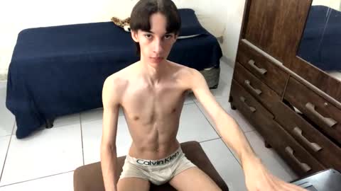 Snapshot of kiantwink chatting on 12-12-24, 06:14 kiantwink online show from 12-12-24, 06:14