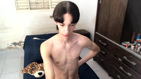 Snapshot of kiantwink chatting on 12-14-24, 08:51 kiantwink online show from 12-14-24, 08:51