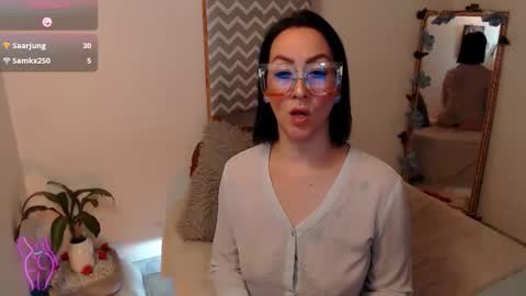 Snapshot of kiara_bermont chatting on 11-27-25, 04:42 Kiara Bermont online show from 11-27-25, 04:42