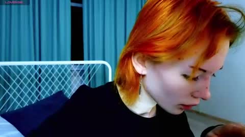 Snapshot of kiara_dream chatting on 06-26-26, 09:52 Kira online show from 06-26-26, 09:52
