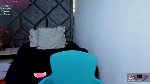 KIARA FOX online show from 01-17-26, 08:45