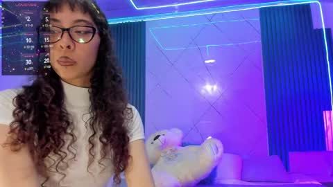 Snapshot of kiara_lovelyy chatting on 05-05-26, 04:31 Kiara online show from 05-05-26, 04:31
