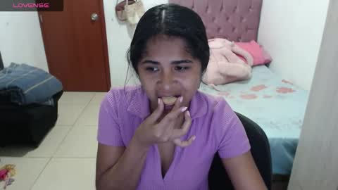 Kiara online show from 10-18-25, 10:54