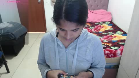 Kiara online show from 12-05-25, 03:52