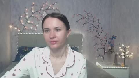 Snapshot of kiaracriegs chatting on 04-28-26, 02:27 Kara online show from 04-28-26, 02:27