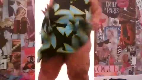 Layna Lawless online show from 04-30-26, 09:26