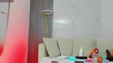 Snapshot of kiaratentation chatting on 10-22-25, 07:35 kiaratentation online show from 10-22-25, 07:35