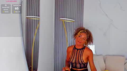 Snapshot of kiaratentation chatting on 12-13-25, 08:25 kiaratentation online show from 12-13-25, 08:25