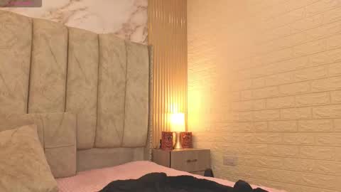 Snapshot of kiarazafira chatting on 10-15-25, 11:10 kiarazafira online show from 10-15-25, 11:10