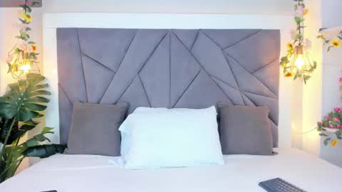 Snapshot of kiarhatrixie chatting on 11-11-25, 03:06 kiarha online show from 11-11-25, 03:06