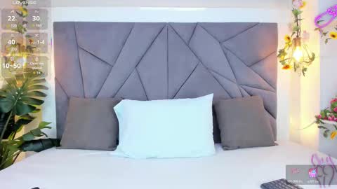 Snapshot of kiarhatrixie chatting on 11-12-25, 03:18 kiarha online show from 11-12-25, 03:18