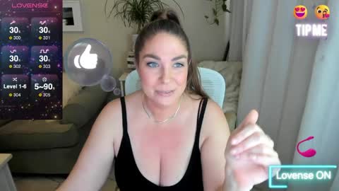 Kiera Reines online show from 03-31-26, 12:01