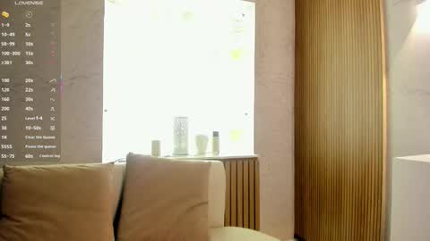 Snapshot of kiim_taaylor chatting on 12-14-25, 02:11 Kim online show from 12-14-25, 02:11