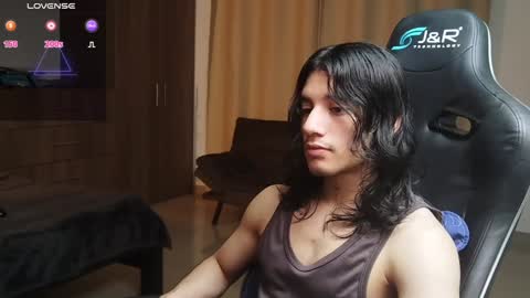 Snapshot of kikeruiz_19 chatting on 12-16-24, 12:37 kikeruiz 19 online show from 12-16-24, 12:37