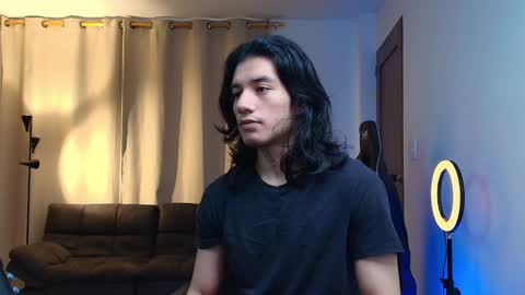 Snapshot of kikeruiz_19 chatting on 01-05-25, 03:23 kikeruiz 19 online show from 01-05-25, 03:23