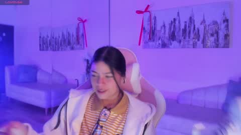 kIKI online show from 12-12-24, 12:33