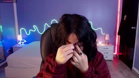 kIKI online show from 02-24-25, 11:54