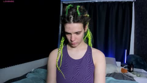 Kiki online show from 11-27-25, 10:06