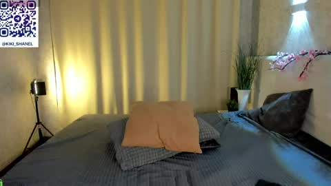 Snapshot of kiki_shanel chatting on 05-14-26, 01:01 Kiki online show from 05-14-26, 01:01