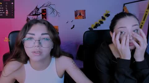 Snapshot of kiki_swan chatting on 11-04-25, 09:08 kiki_swan online show from 11-04-25, 09:08