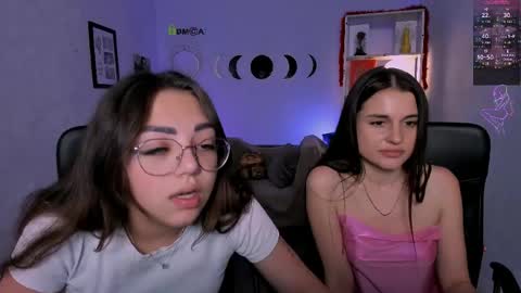 Snapshot of kiki_swan chatting on 05-07-26, 10:48 kiki_swan online show from 05-07-26, 10:48