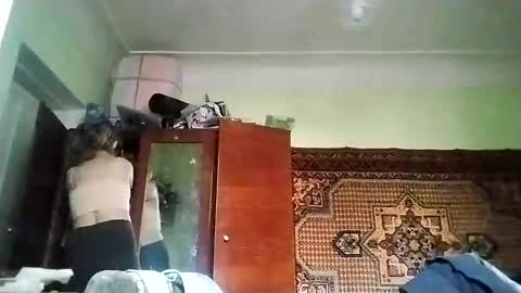 kikibang_ online show from 11-21-25, 08:24