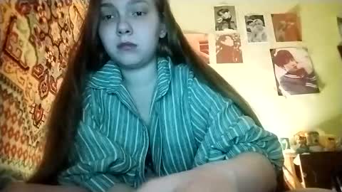 kikibang_ online show from 04-10-26, 07:40