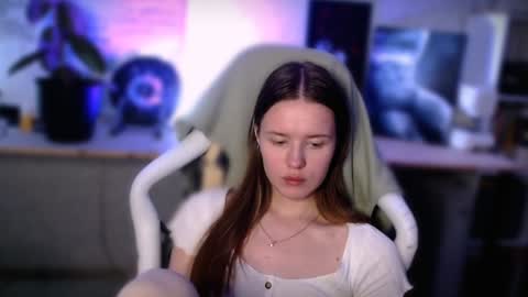 Snapshot of kikies_ chatting on 12-09-24, 02:13 Mika and Miranda online show from 12-09-24, 02:13