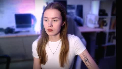 Snapshot of kikies_ chatting on 12-10-24, 09:00 Mika and Miranda online show from 12-10-24, 09:00