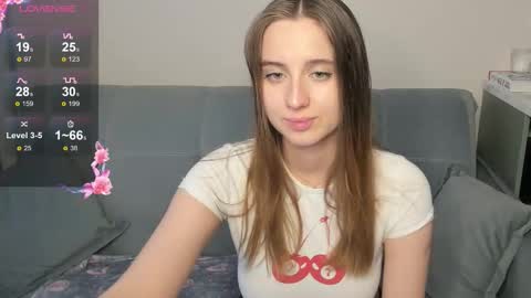 Snapshot of kikileen chatting on 09-22-25, 09:55 Kiki online show from 09-22-25, 09:55