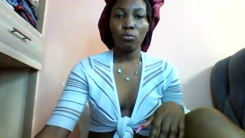 Snapshot of kikimocha chatting on 05-29-26, 06:44 kikimocha online show from 05-29-26, 06:44