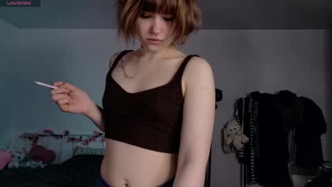 Snapshot of kikimoor chatting on 05-11-26, 09:48 Kiki online show from 05-11-26, 09:48