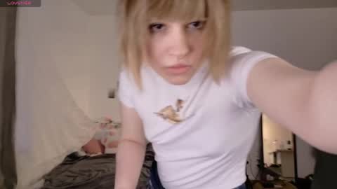 Snapshot of kikimoor chatting on 06-02-26, 10:28 Kiki online show from 06-02-26, 10:28