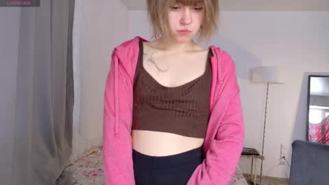 Snapshot of kikimoor chatting on 06-09-26, 04:13 Kiki online show from 06-09-26, 04:13