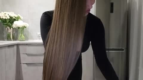 Snapshot of killer__girls chatting on 05-23-26, 08:57 EvaAnna online show from 05-23-26, 08:57