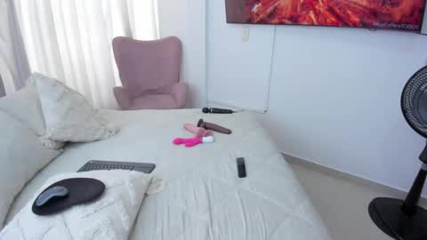 Ana      online show from 10-02-25, 03:30