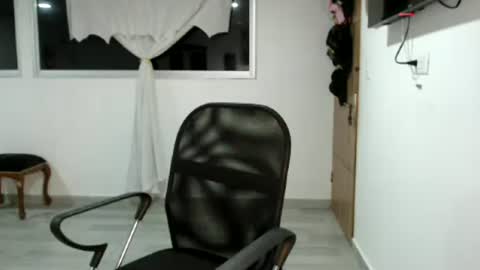 Snapshot of killey_saintss chatting on 06-25-26, 01:05 Killey online show from 06-25-26, 01:05