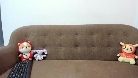 Snapshot of kim_baby2005 chatting on 11-27-25, 08:16 Kim online show from 11-27-25, 08:16