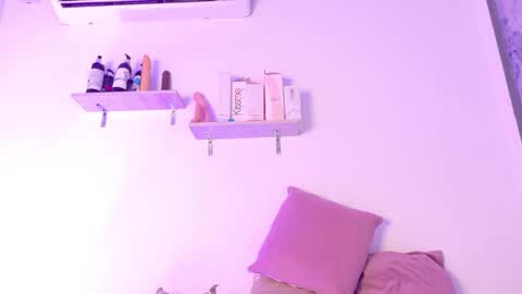 kim online show from 10-17-25, 08:55