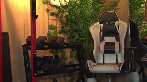 Kim online show from 02-07-26, 01:04