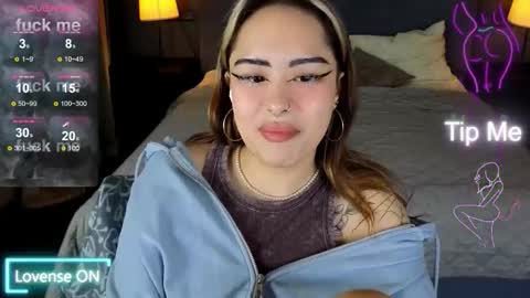 Kim online show from 12-01-25, 05:01