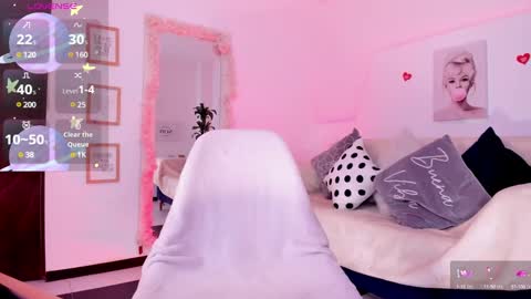 Snapshot of kim_ev chatting on 01-29-25, 08:18 Kim online show from 01-29-25, 08:18