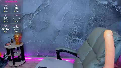 Snapshot of kim_girl_next_door chatting on 03-02-25, 08:48 KIM online show from 03-02-25, 08:48