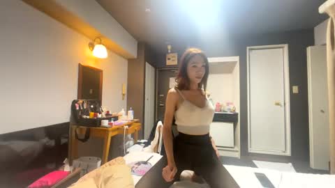 Snapshot of kim_kimmypho chatting on 02-11-25, 12:58 Kim KimmyPho online show from 02-11-25, 12:58