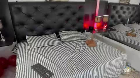 Kim Marquez online show from 03-09-26, 08:35