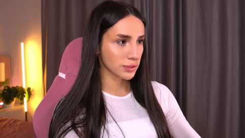 Snapshot of kim_oberlin chatting on 11-08-25, 11:10 Kim Oberlin online show from 11-08-25, 11:10