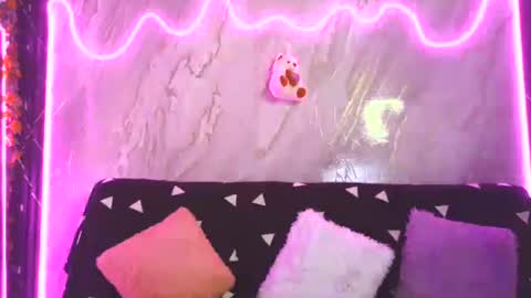 Snapshot of kima_20 chatting on 11-01-25, 11:51 kima_20 online show from 11-01-25, 11:51