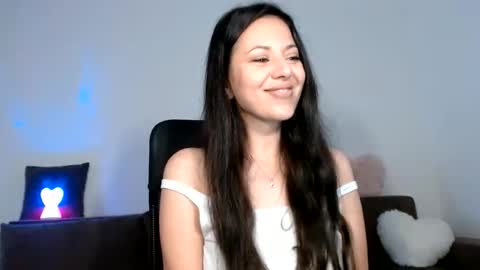 Kim online show from 06-03-26, 04:48