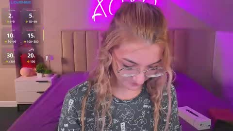 Snapshot of kimberlly_smith chatting on 11-30-25, 01:20 kimberlly_smith online show from 11-30-25, 01:20